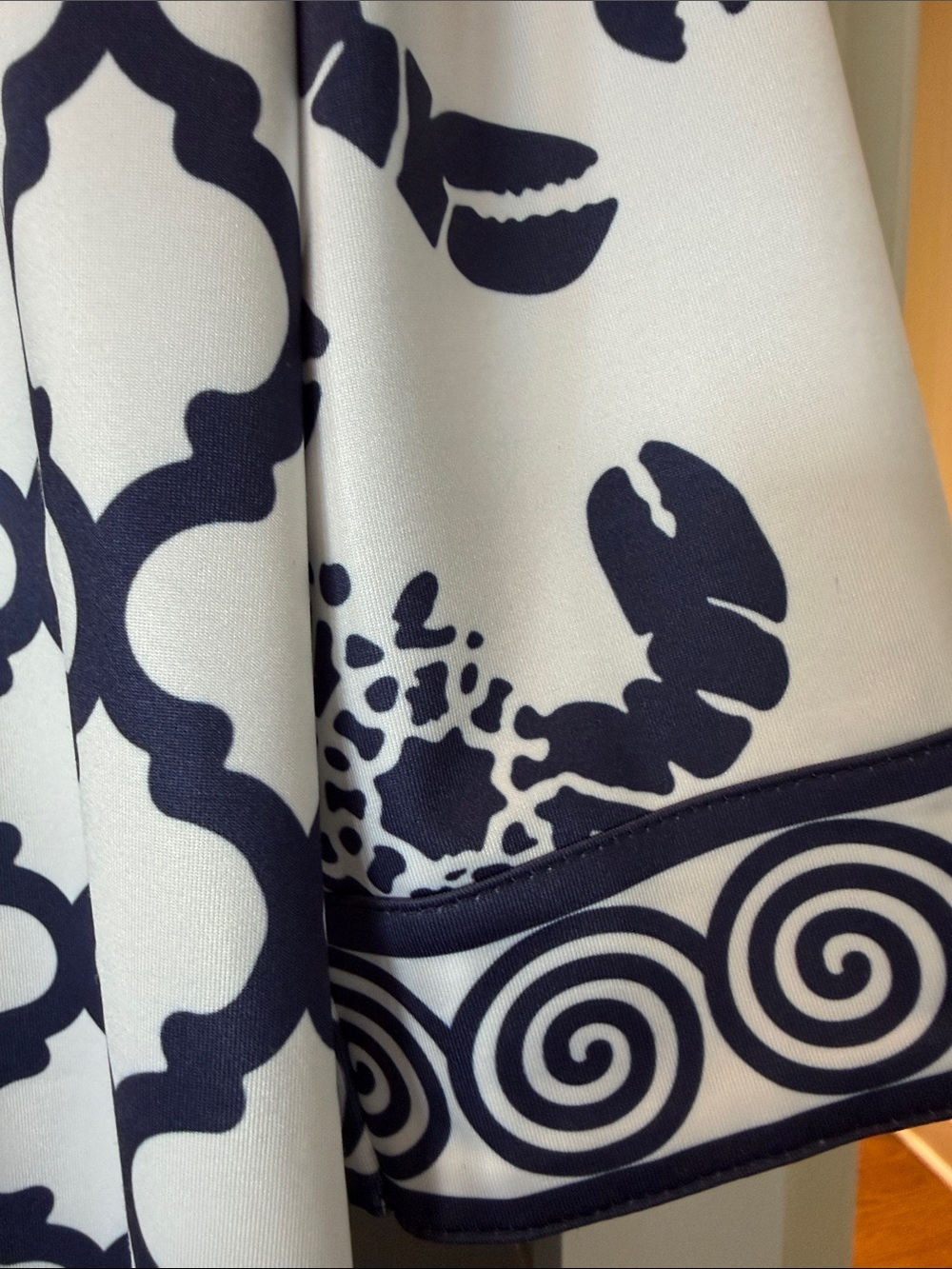 Gretchen Scott V Neck Shift Dress - Picture 5 of 10